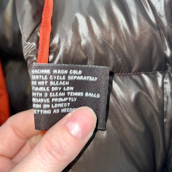 AUTHENTIC MICHAEL KORS RED PUFFER JACKET - LIKE NEW - Picture 10 of 10